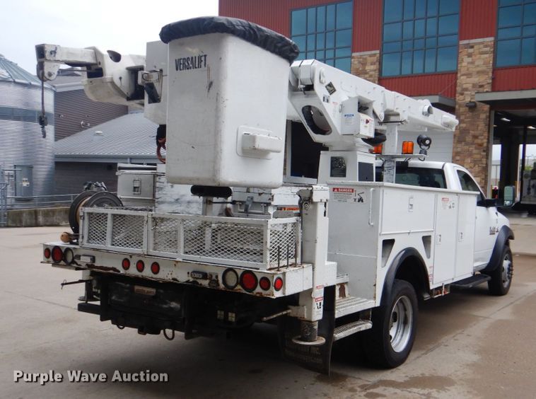 image for item DI2279 2014 Dodge Ram 5500 bucket truck