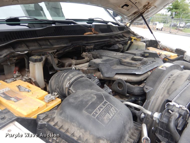 image for item DI2279 2014 Dodge Ram 5500 bucket truck