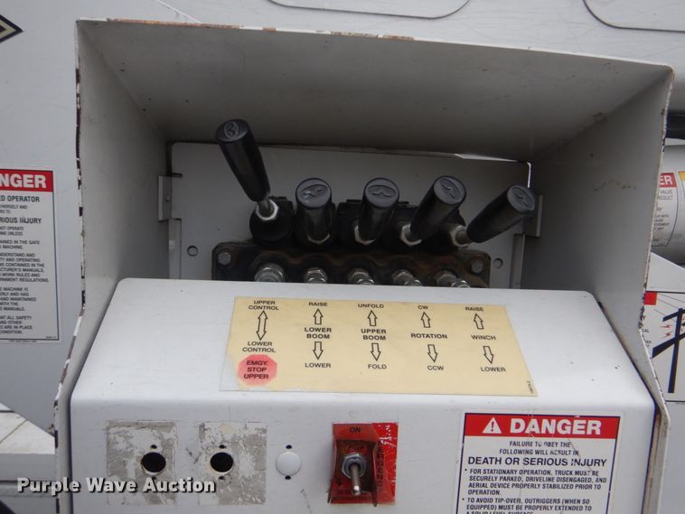 image for item DI2279 2014 Dodge Ram 5500 bucket truck