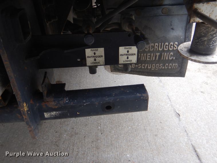 image for item DI2279 2014 Dodge Ram 5500 bucket truck