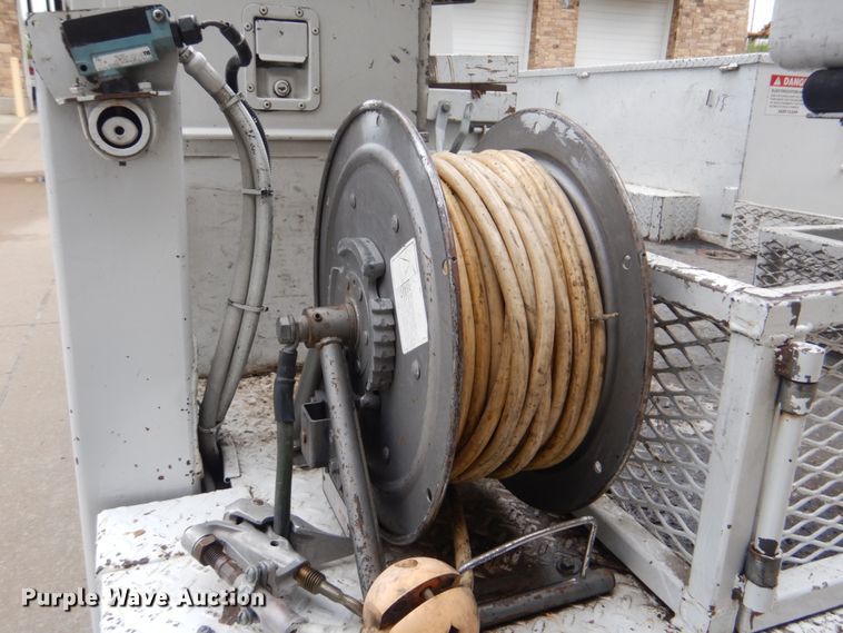 image for item DI2279 2014 Dodge Ram 5500 bucket truck