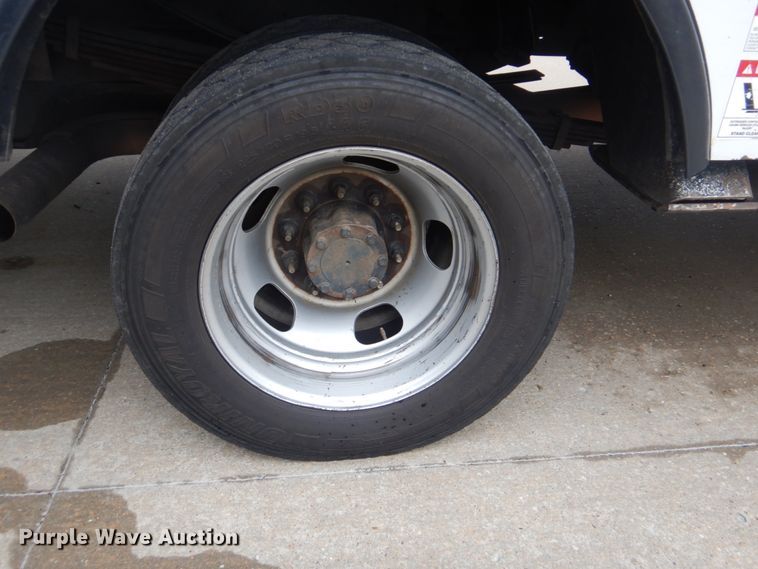 image for item DI2279 2014 Dodge Ram 5500 bucket truck