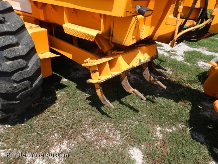 image for item DY9846 2000 LeeBoy 685B motor grader