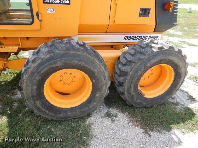 image for item DY9846 2000 LeeBoy 685B motor grader