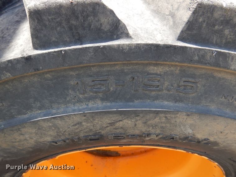 image for item DY9846 2000 LeeBoy 685B motor grader