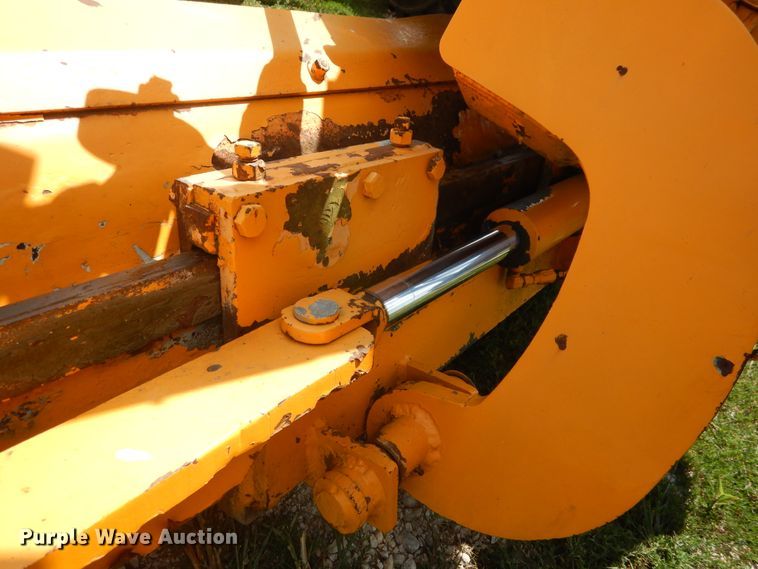 image for item DY9846 2000 LeeBoy 685B motor grader