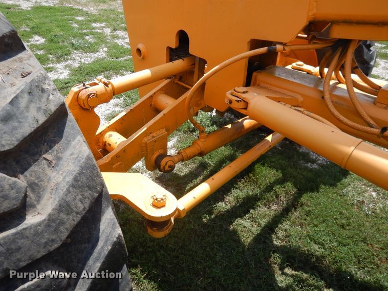 image for item DY9846 2000 LeeBoy 685B motor grader