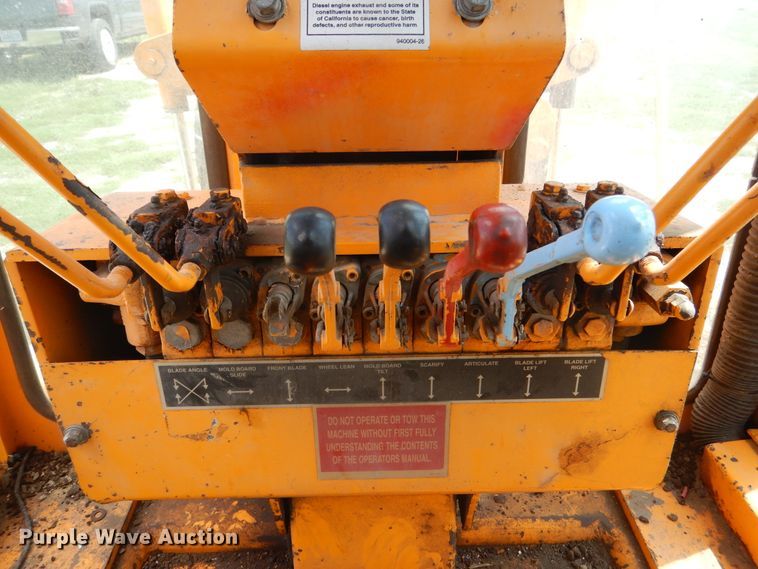 image for item DY9846 2000 LeeBoy 685B motor grader