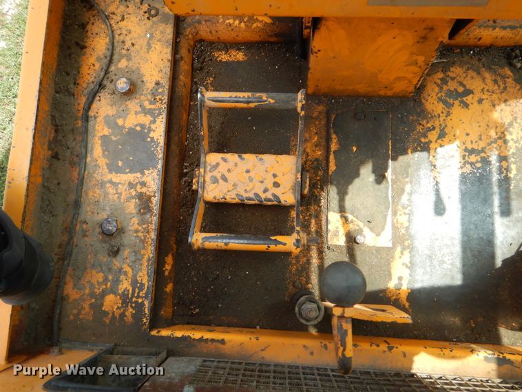 image for item DY9846 2000 LeeBoy 685B motor grader