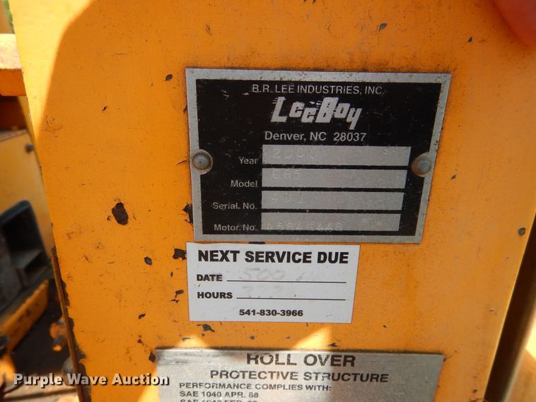 image for item DY9846 2000 LeeBoy 685B motor grader