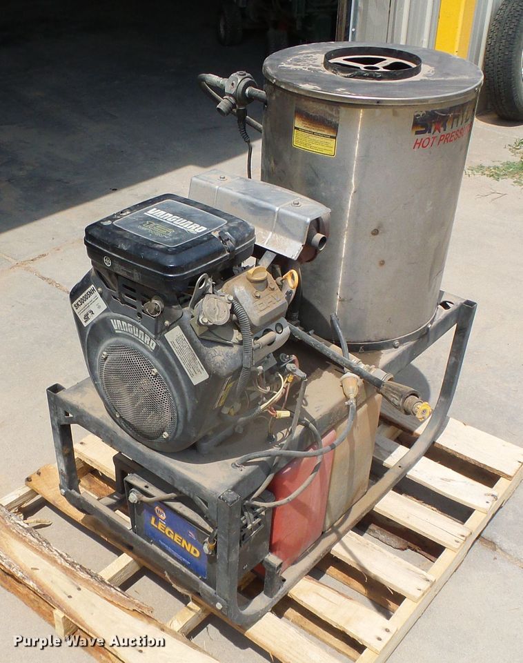 image for item EQ9164 Hydrovex pressure washer