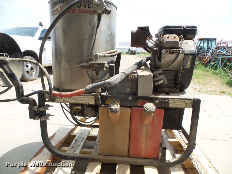 image for item EQ9164 Hydrovex pressure washer