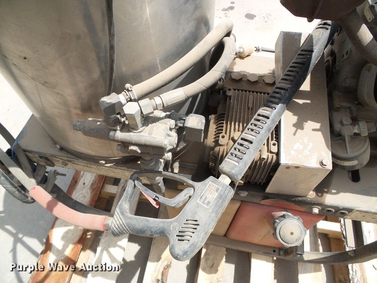 image for item EQ9164 Hydrovex pressure washer