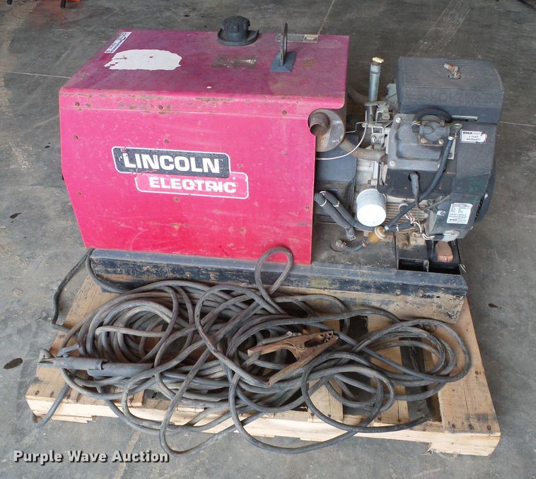 image for item EQ9165 Lincoln Electric welder/generator