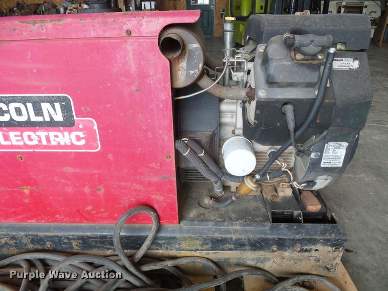 image for item EQ9165 Lincoln Electric welder/generator