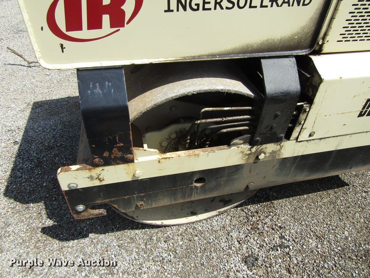 image for item EU9691 1988 Ingersoll Rand DD35 double drum vibratory roller