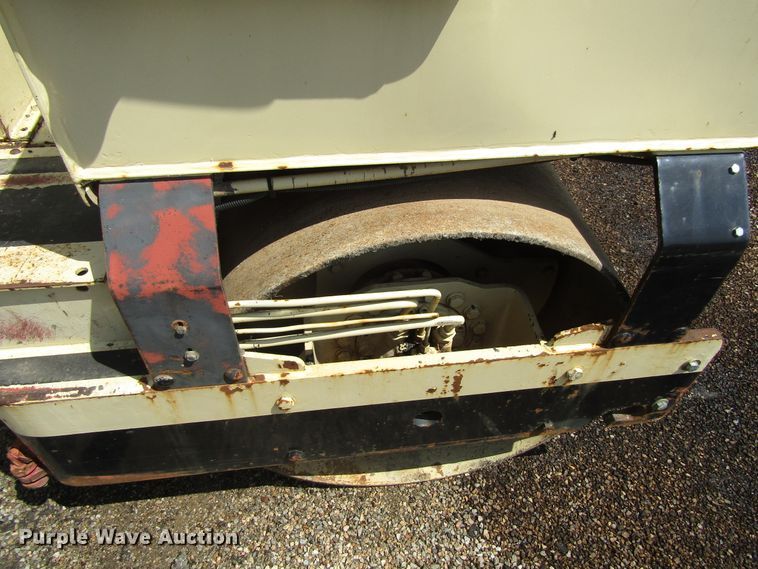 image for item EU9691 1988 Ingersoll Rand DD35 double drum vibratory roller