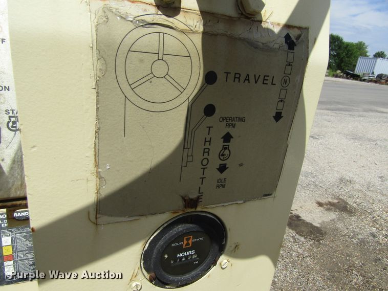 image for item EU9691 1988 Ingersoll Rand DD35 double drum vibratory roller