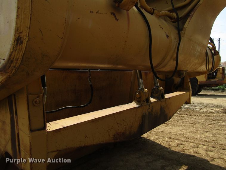 image for item EU9743 1969 Caterpillar 627 conventional scraper