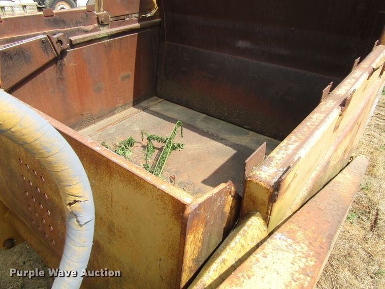 image for item EU9745 1974 Caterpillar 627B conventional scraper