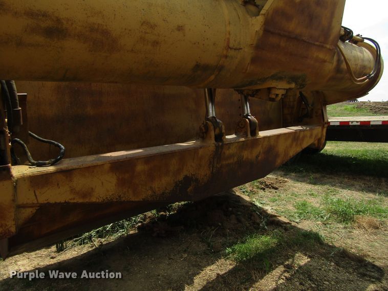 image for item EU9745 1974 Caterpillar 627B conventional scraper