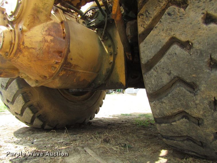 image for item EU9745 1974 Caterpillar 627B conventional scraper