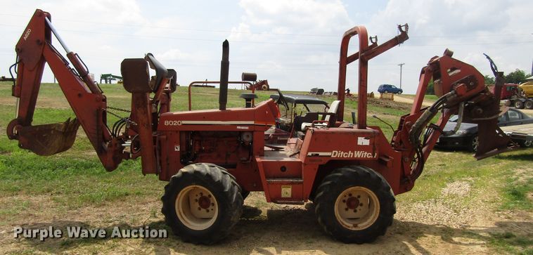 image for item EU9746 Ditch Witch 8020 cable plow