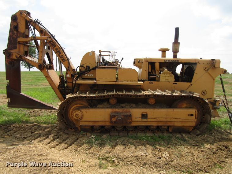 image for item EU9747 Dresser TD-25C cable plow