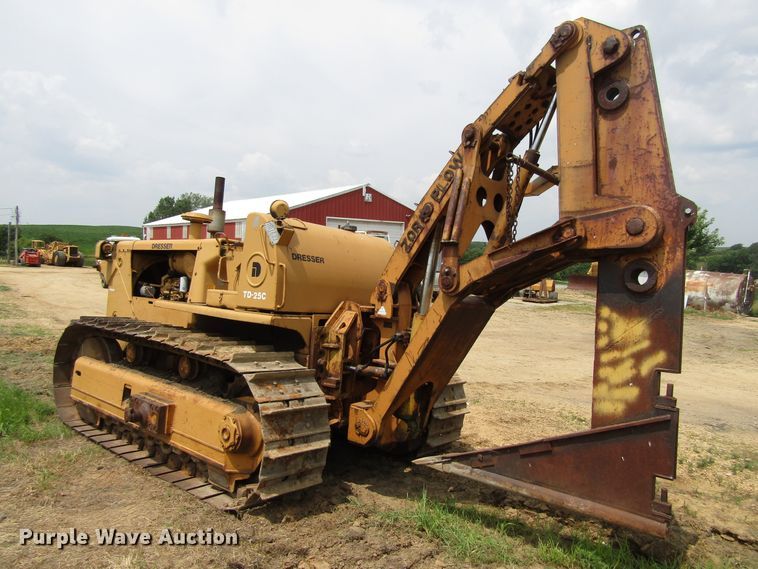 image for item EU9747 Dresser TD-25C cable plow