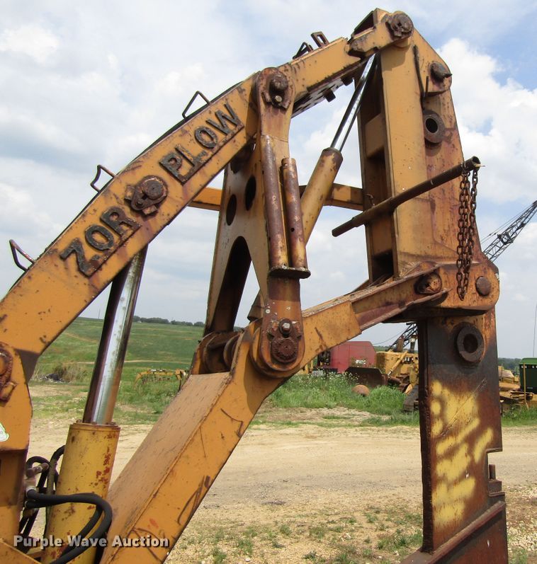 image for item EU9747 Dresser TD-25C cable plow