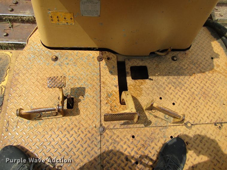 image for item EU9747 Dresser TD-25C cable plow