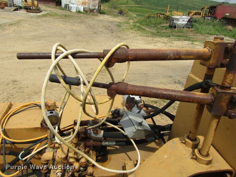 image for item EU9747 Dresser TD-25C cable plow