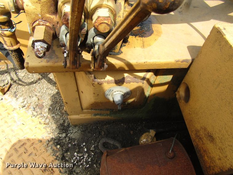 image for item EU9747 Dresser TD-25C cable plow