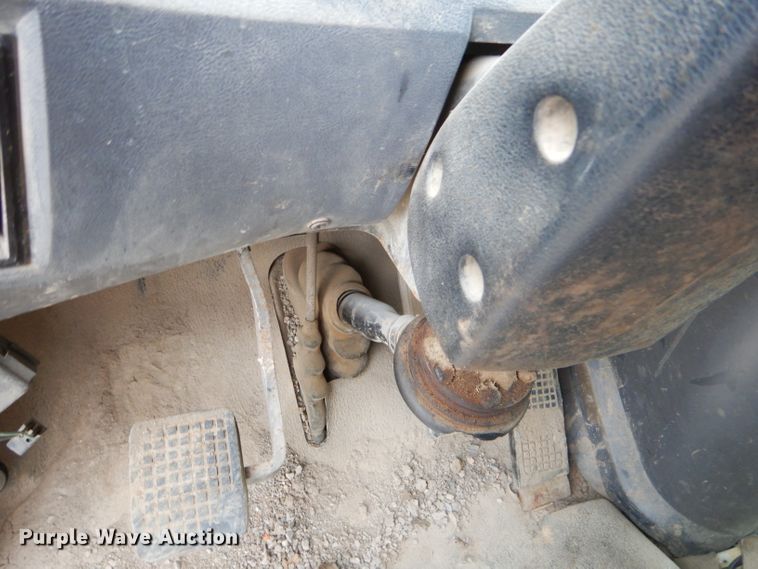 image for item FC9813 1996 Ford LT9000 dump truck