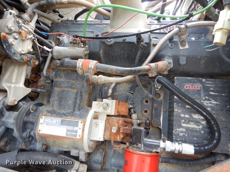 image for item FC9813 1996 Ford LT9000 dump truck