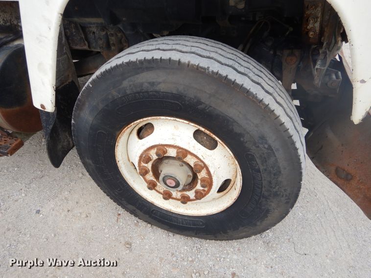 image for item FC9813 1996 Ford LT9000 dump truck