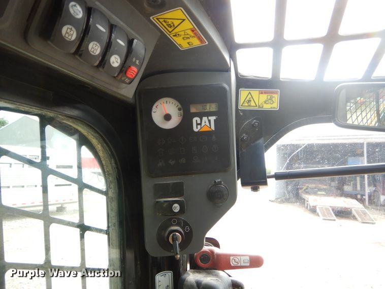 image for item FC9819 2013 Caterpillar 299D skid steer