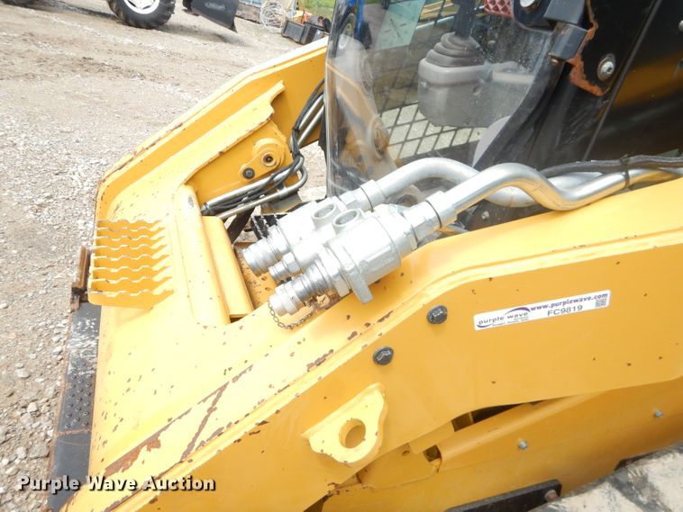 image for item FC9819 2013 Caterpillar 299D skid steer