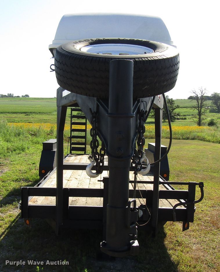 image for item FD9252 2002 Trotter equipment trailer