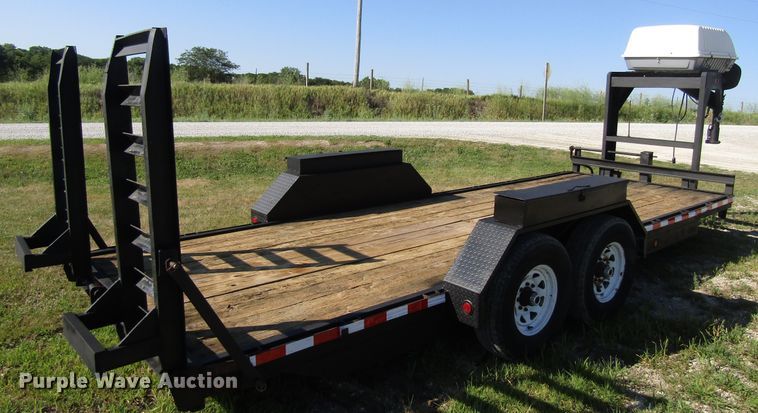image for item FD9252 2002 Trotter equipment trailer