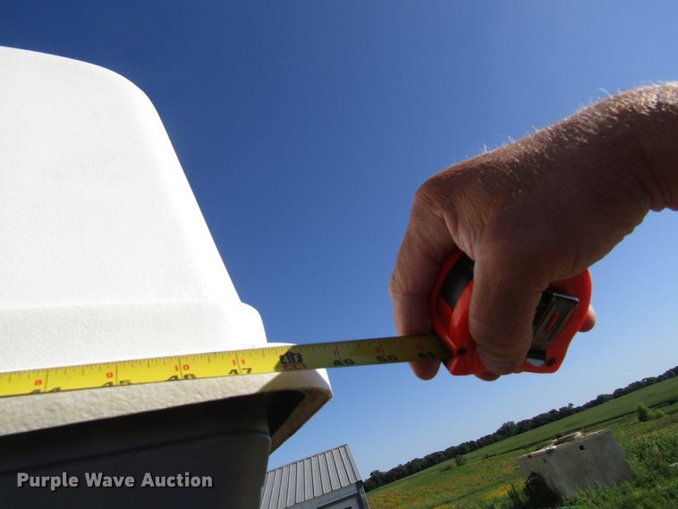 image for item FD9252 2002 Trotter equipment trailer