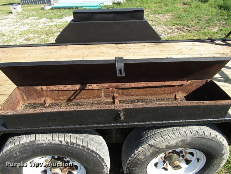 image for item FD9252 2002 Trotter equipment trailer