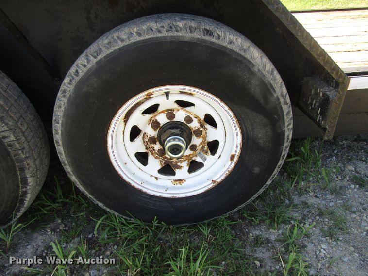 image for item FD9252 2002 Trotter equipment trailer