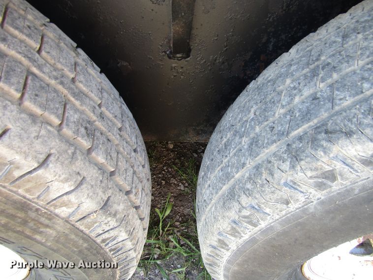 image for item FD9252 2002 Trotter equipment trailer