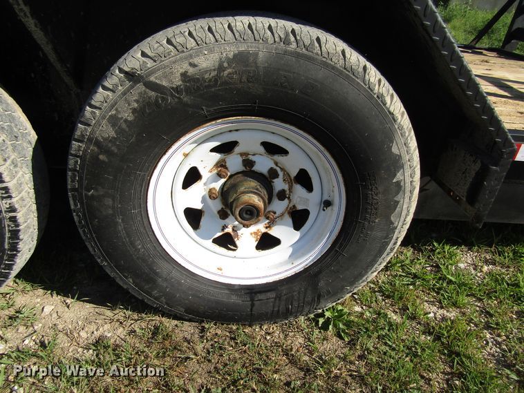 image for item FD9252 2002 Trotter equipment trailer