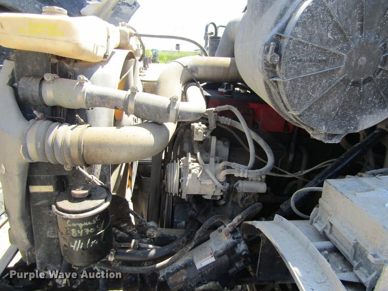 image for item FD9273 1997 Ford LT9513 dump truck