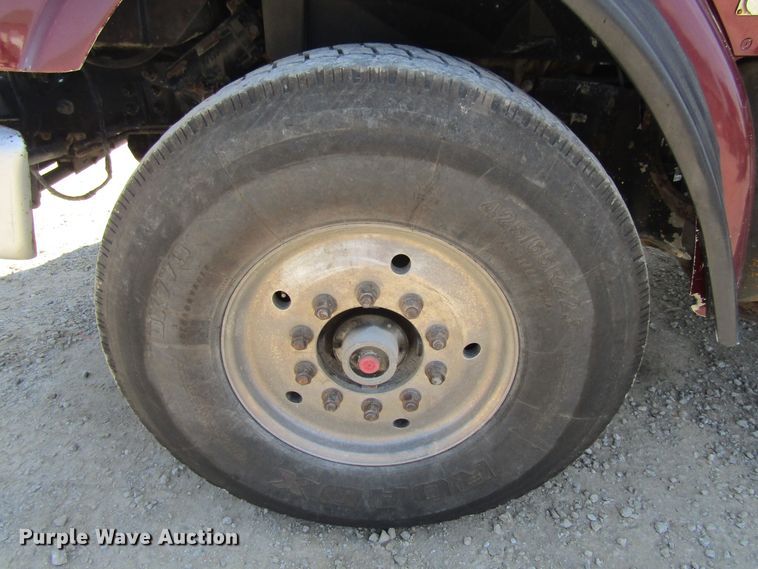 image for item FD9273 1997 Ford LT9513 dump truck