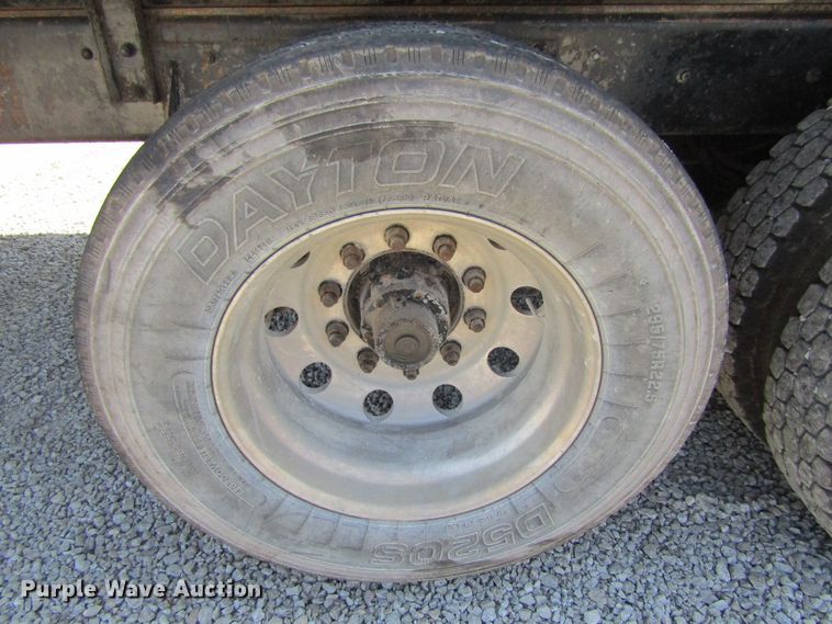 image for item FD9273 1997 Ford LT9513 dump truck