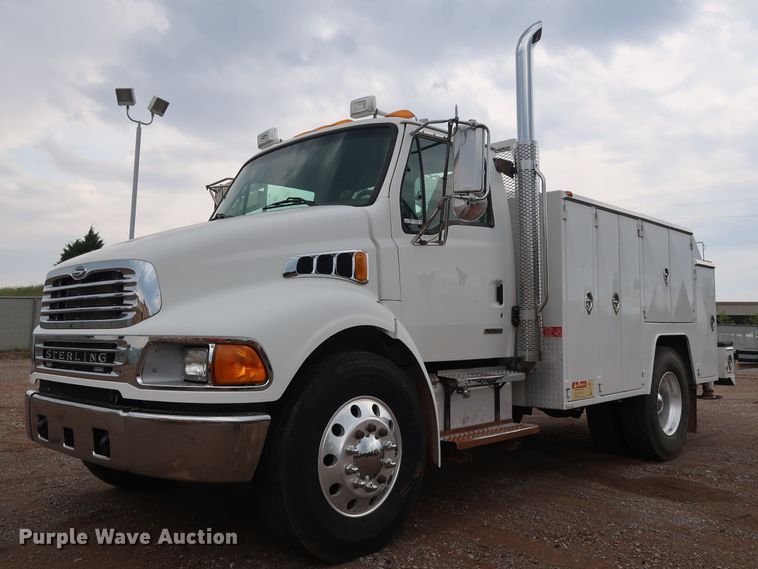 image for item FE9729 2006 Sterling Acterra service truck with crane