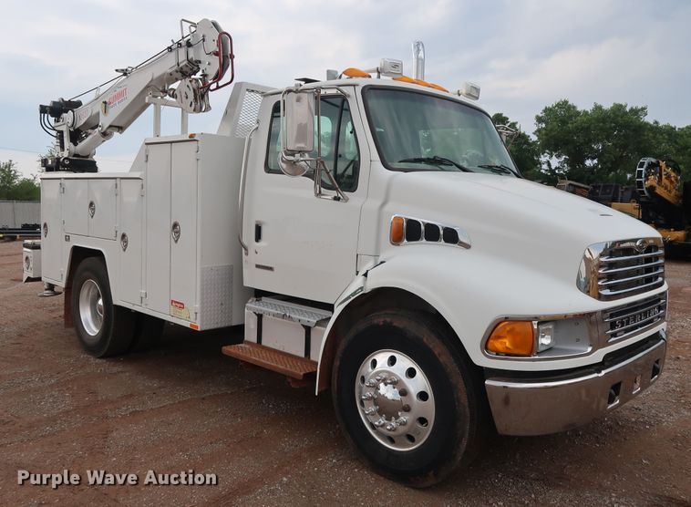 image for item FE9729 2006 Sterling Acterra service truck with crane